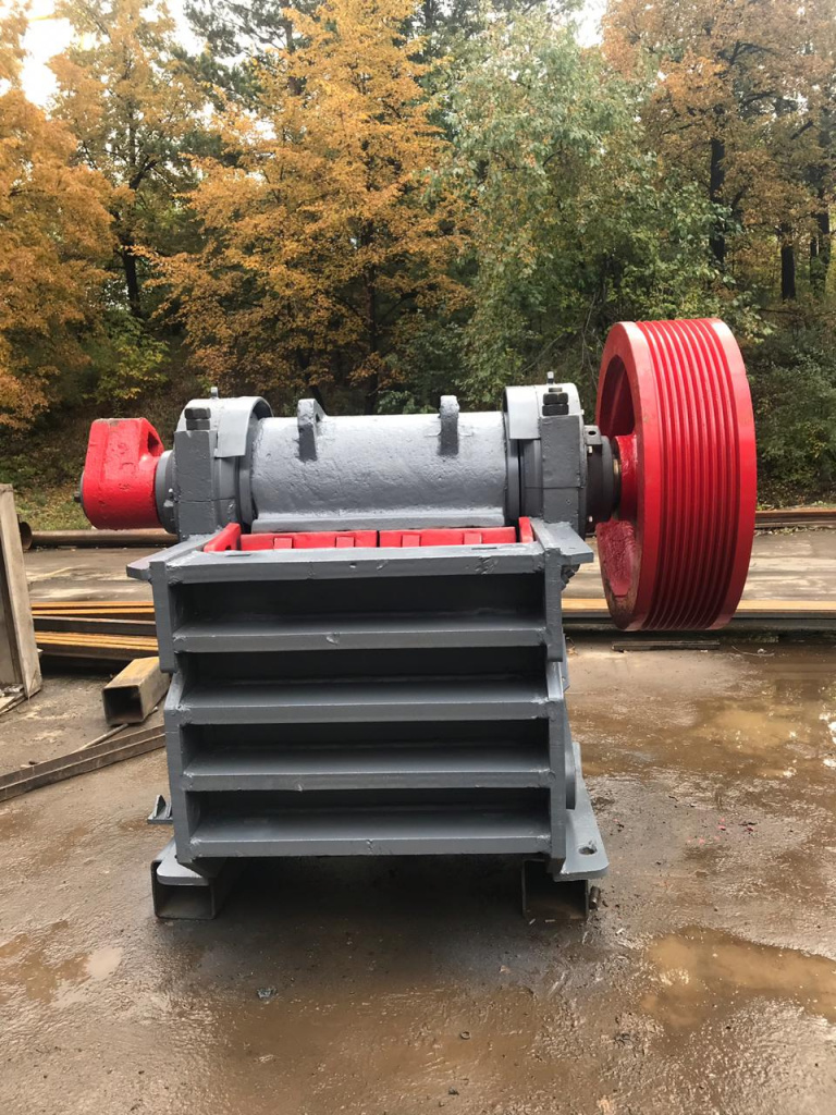 Фотографии щековых дробилок - МКЗ №1